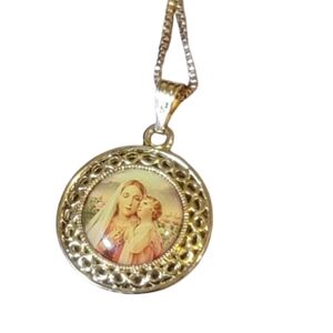 MADONNA NECKLACE pendant and chain goldtone religious faith